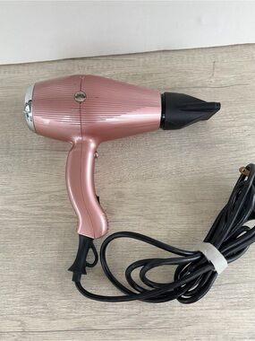 Gamma Aria Dual Ionic hair dryer rose gold Professional Hairstylist Works Tested